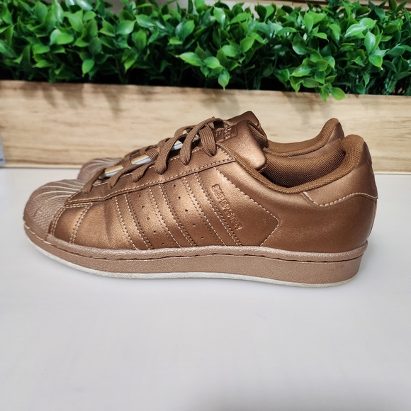 Adidas superstars - Picture 2 of 3